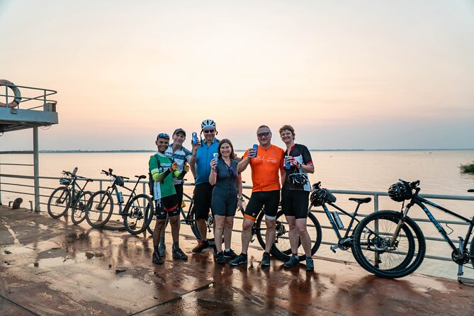 Phnom Penh to Silk Island Sunset Bike Tour/ E-Bike or Tuk Tuk - Key points at a glance