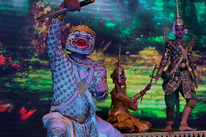 Phnom Penh Unique Classical Dance Show Every Saturday &Sunday - Why this small Phnom Penh show works