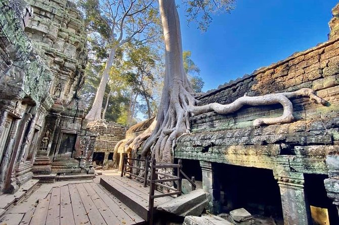 Preah Khan, Ta Prohm, Bayon Off Beaten Track - Preah Khan: two hours among long galleries