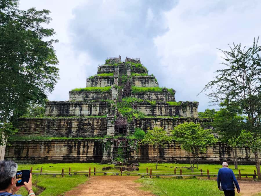 Preah Vihear Temple Koh Ker & BengMealea Tour from Siem Reap - Who should book this temple circuit?
