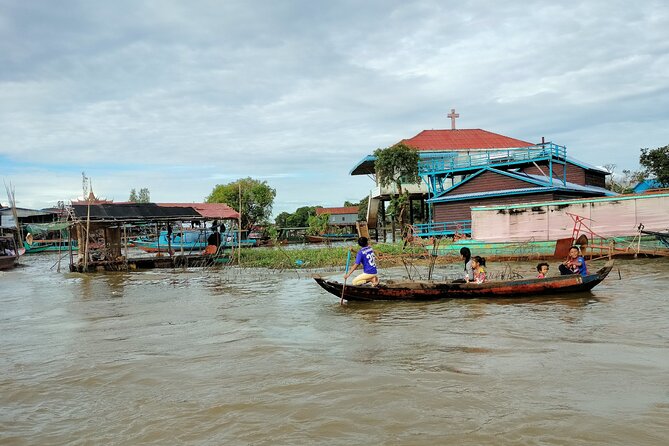 Private 2 Days Angkor Wat Sunrise, Floating Village & Beng Mealea - Sunrise at Angkor Wat takes patience
