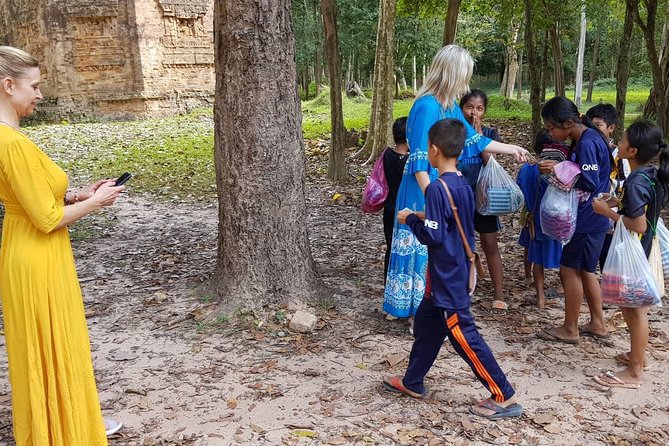 Private 3-Days tour at comfortable areas - Kampong Phluk and the human side of Tonle Sap