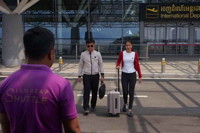 Private Airport Transfer: Siem Reap Angkor (SAI) ↔ City Hotels - Taking the return trip from your hotel