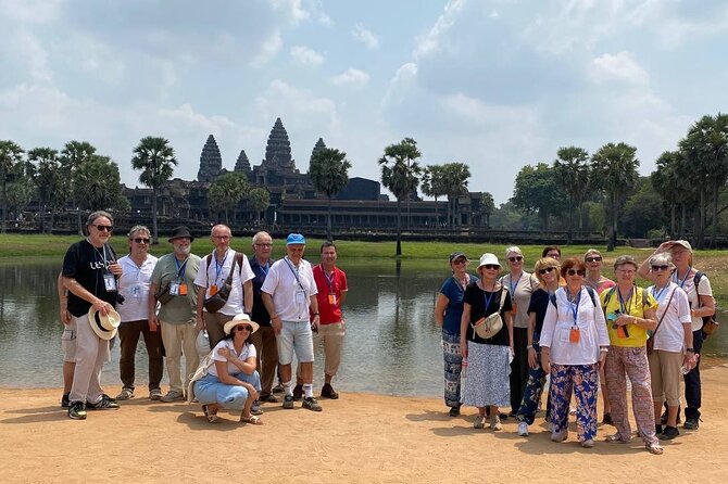 Private Angkor Wat and Lost Temple Jungle Tour - Bayon: 90 minutes among the famous stone faces