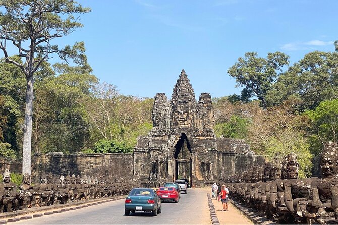Private Angkor Wat and Lost Temple Jungle Tour - Thommanon: a small temple with breathing room