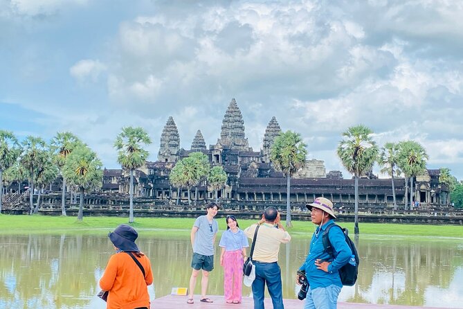 Private Angkor Wat and Lost Temple Jungle Tour - What the guide and tuk-tuk add