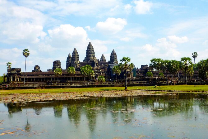 Private Angkor Wat Day Tour - Best of Angkor - A sunrise start at Angkor Wat