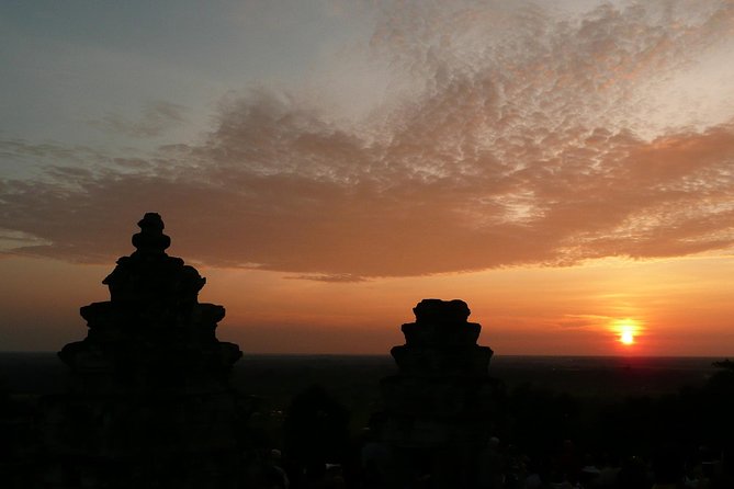 Private Angkor Wat Guided Sunset Tour - One long day among Angkor’s great temples