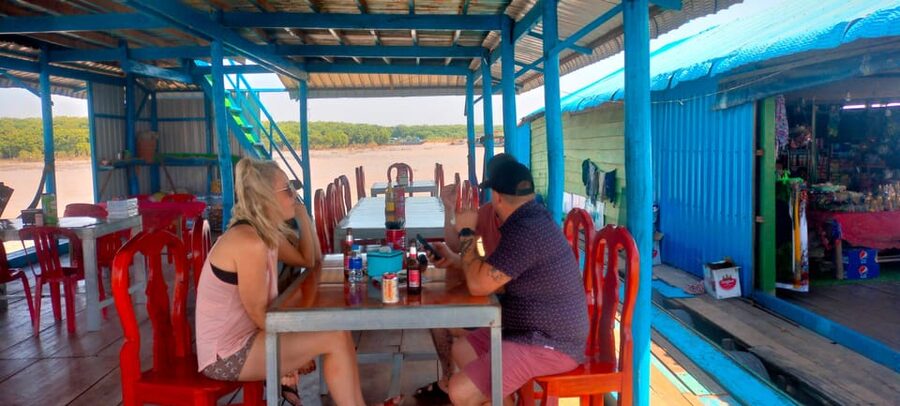 Private Angkor Wat Sunrise Tours And Sunset Floating Village - Vehicle comfort and the small services that matter