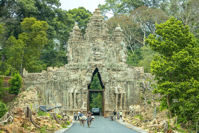 Private Angkor Wat Tour & Angkor Park/Heritage With Local Guide - Ta Prohm brings the jungle drama
