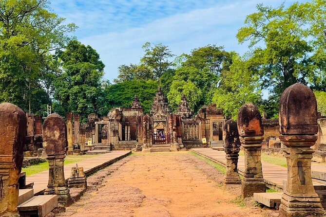 Private Banteay Srei Kbal Spean Tours and Landmine museum - Optional stop at Banteay Srey Butterfly Centre