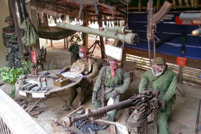 Private Banteay Srei Kbal Spean Tours and Landmine museum - What the private vehicle and guide add