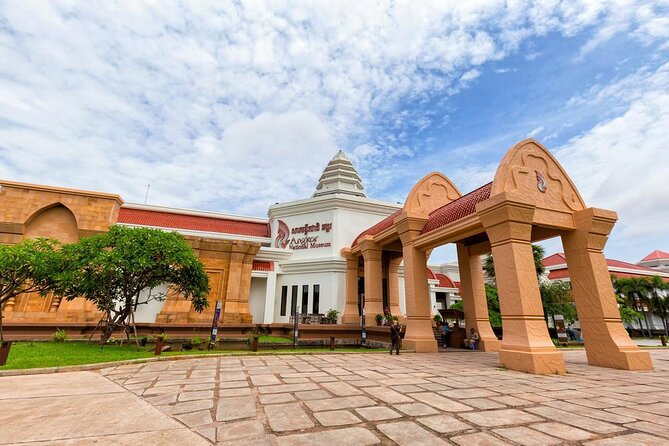 Private City Tour in Siem Reap - A four-hour introduction to Siem Reap