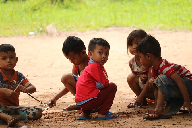 Private City Tour in Siem Reap - Royal Residence and garden: a quiet beginning