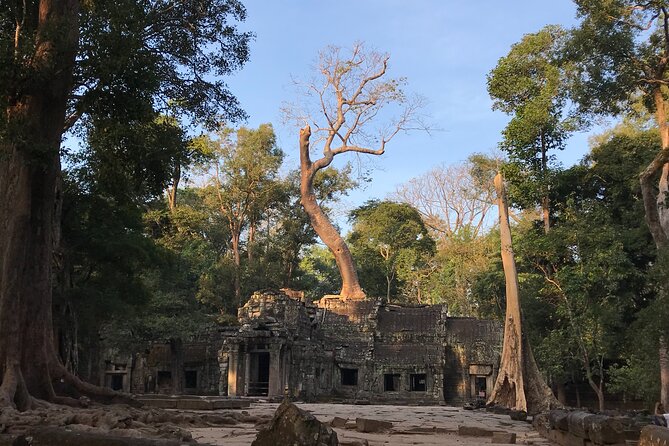 Private Guided Angkor Wat Tour by Lady Tuk Tuk with Monk Blessing - Returning to Siem Reap by tuk tuk