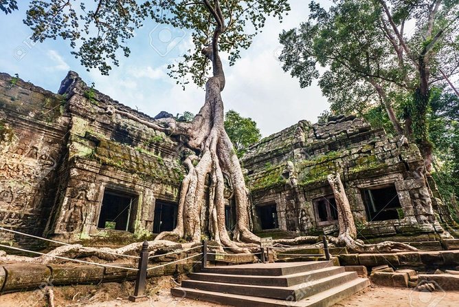 Private guided Full -day Angkor tour with sun set - The guides can shape the day