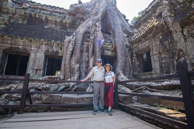 Private Guided Tour To Angkor Wat & Its Surrounding-Angkor Park - Lunch beside Srah Srang
