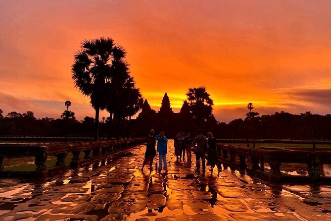 Private Guided Tours-Sunrise Angkor Wat, Ta Prohm, Bayon and more - Bayon is a strong finish