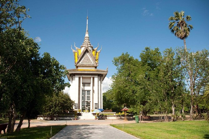 Private Half Day Trip to Genocidal Museum & Killing Field - Following the road to Choeung Ek