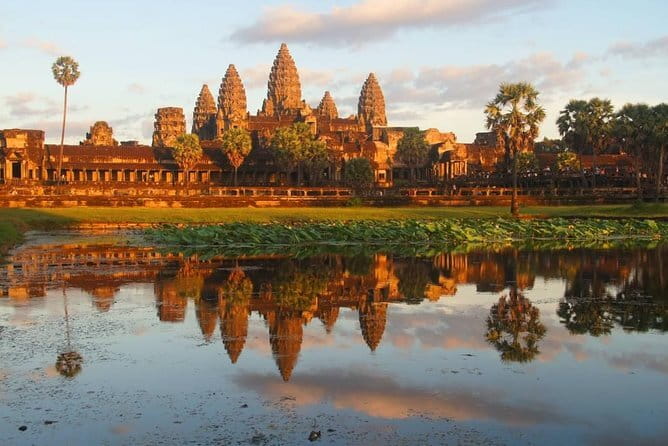 Private Kbal Spean Trekking Tour with Banteay Srei - What the private format is worth