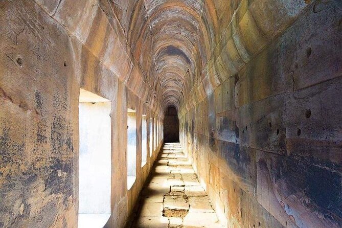 Private Preah Vihear and 2 Temples Guided Tour - The real cost: $85 plus site fees