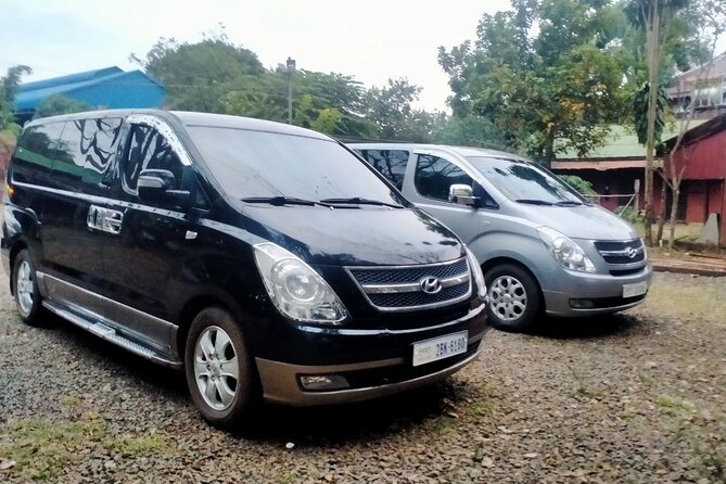 Private Siem Reap Airport Transfer to hotel in town - Finding your driver at Exit Gate 1
