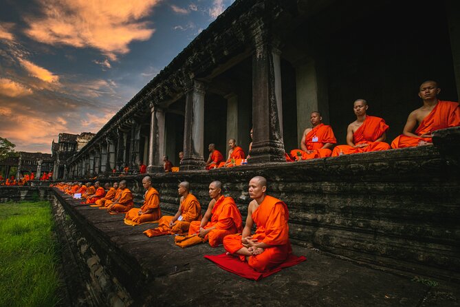 Private Sunrise & Angkor Complex by English Speaking Van Driver - The Royal Palace area, Baphuon, and Bayon