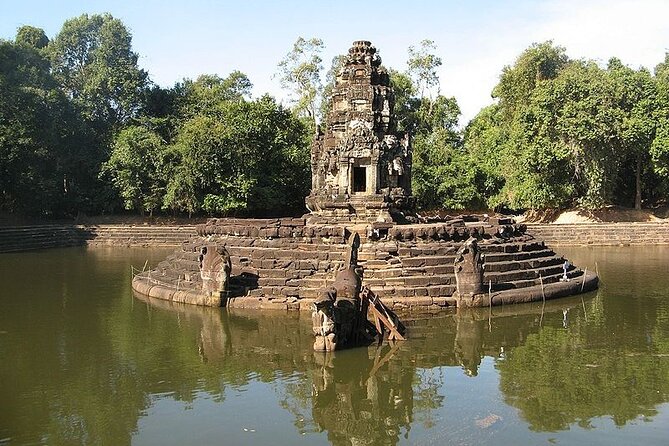 Private Taxi Siem Reap to Phnom Penh, Reliable Driver, Transfer - Kampong Kdei and the old stone bridge