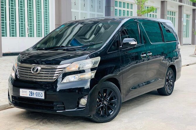 Private Taxi Transfer From Phnom Penh to Siem Reap with English Speaking Driver - Choosing between an SUV, car, and van