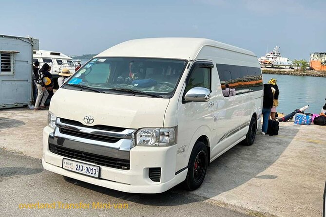 Private Taxi Transfer Phnom Penh - Sihanoukville Car - Minivan - The road to Sihanoukville and the E4 expressway