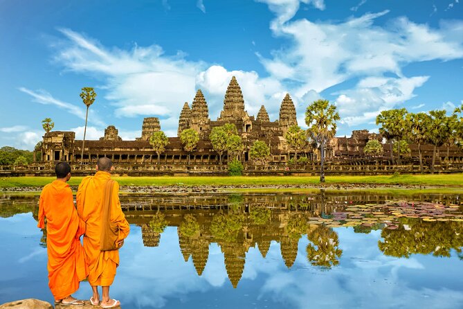 Private Temples Guided Tour (Angkor Wat, Ta Prom & Angkor Thom) - What the guide adds to the visit