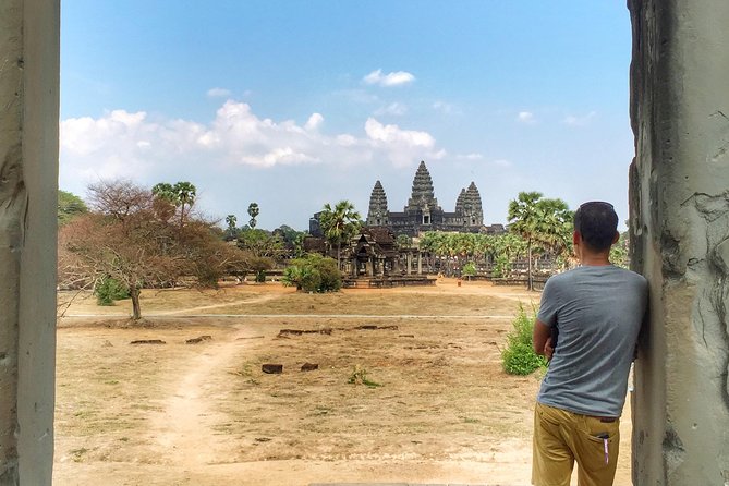 Private Tour: (Avoid Crowds & Heat) 2-Day Angkor Temples - Day one: fine carving at Banteay Srei