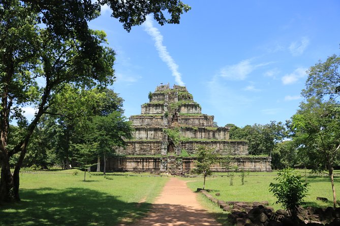 Private Tour to Beng Mealea Jungle Temple and Koh Ker - The road beyond Siem Reap
