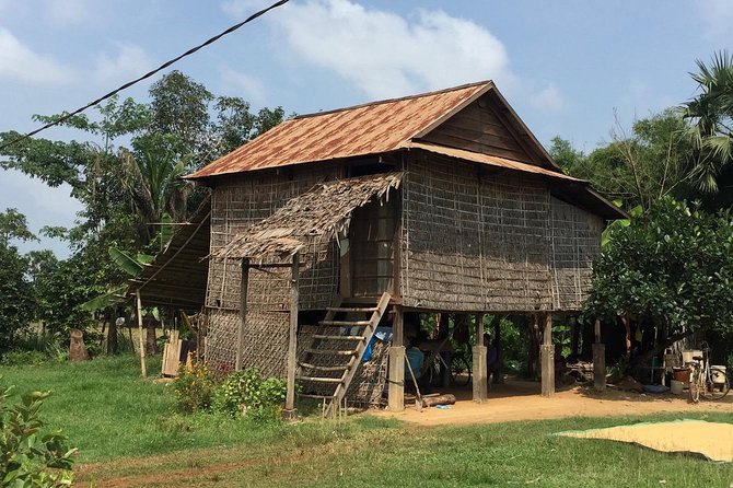 Private Tour to Kompong Phluk Off Beaten Track - Wat Thmey and Cambodia’s difficult recent past