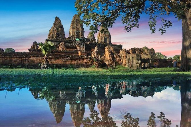 Private Tours Angkor Wat For 3 Days - Day two: fine carvings and an Angkor sunset