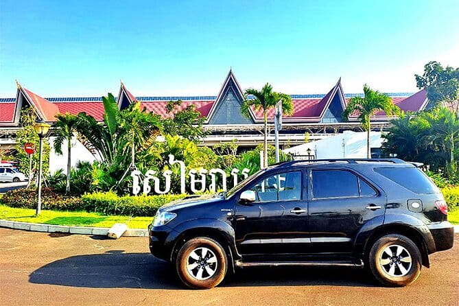 Private Transfer: Siem Reap Angkor Internation Airport to Hotel - The arrival experience from luggage to hotel