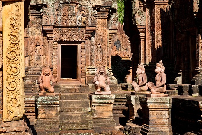 Private Transfer : Siem Reap ↔ Battambang - Choosing between the car, minivan, and van