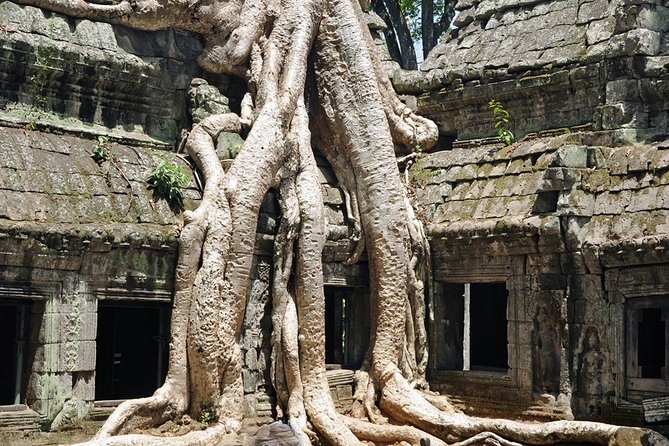 Private Tuk Tuk Tour to Angkor Wat and Small Circle with Two Extras - Prasat Kravan and Prasat Bat Chum: small temples with a lot to notice