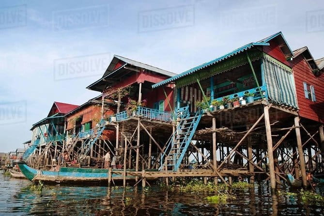 Private Two Days Siem Reap Temples Discovery Guided Tour - The guides and service style