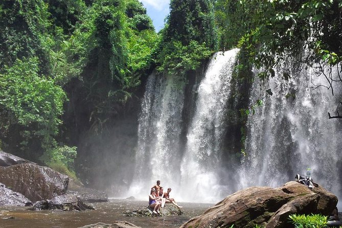 Private Vehicle - Kulen Waterfall and 1000 Lingas - Swimming, changing, and managing the pace