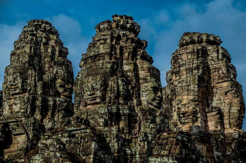 Seat-In-Coach: Small Circuit tour with Sunrise at Angkor Wat - Ta Prohm and the Tomb Raider connection