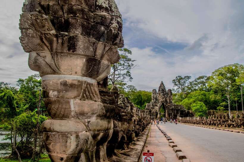 Seat-In-Coach: Small Circuit tour with Sunrise at Angkor Wat - What the $30 price really covers