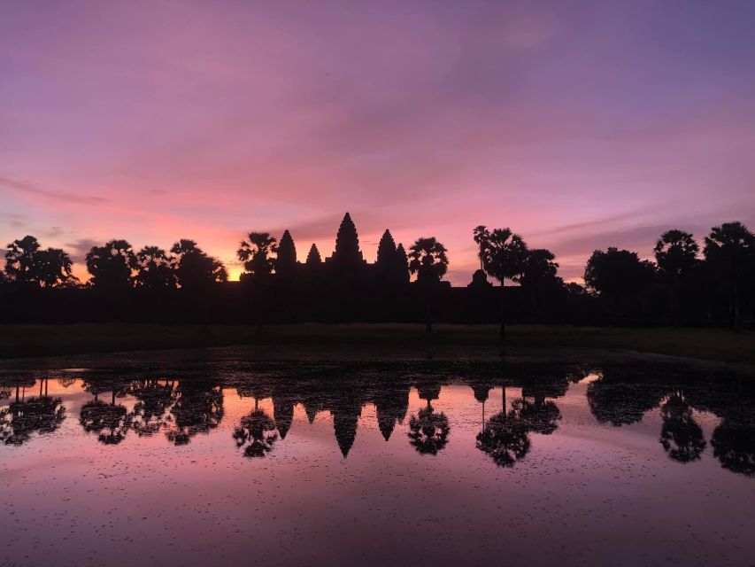 Siem Reap: 2-Days Angkor Wat with Sunrise Small-Group Tour - How hard is the tour?