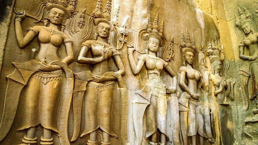 Siem Reap: 2-Days Angkor Wat with Sunrise Small-Group Tour - Angkor Thom and the many faces of Bayon