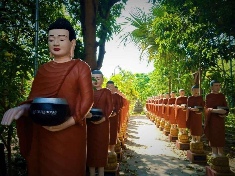 Siem Reap: 3-Hour Behind-the-Scenes Tuk-Tuk Tour - Who should book this experience?