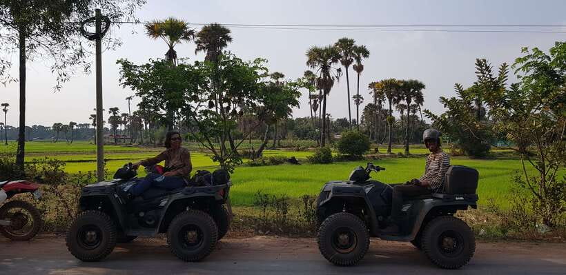Siem Reap: 4-Hour Countryside Quad Bike Tour - A coconut break before the return route