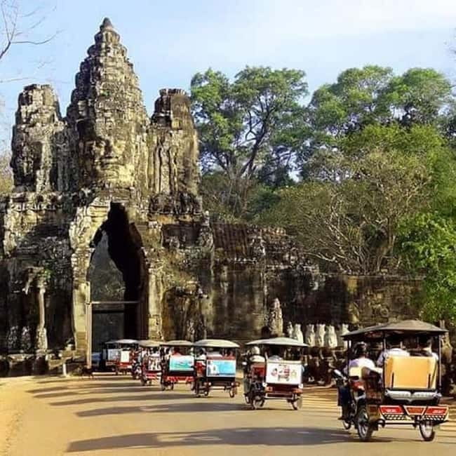 Siem Reap: Angkor 1-Day Private Tour with Sunset or Sunrise - A useful lunch break near Srah Srang