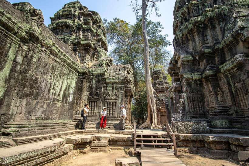 Siem Reap: Angkor Sunrise Private Tour - World Heritage Site - Srah Srang: a practical breakfast pause