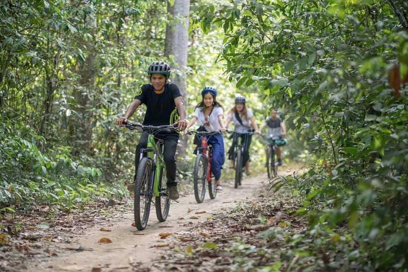 Siem Reap: Angkor Temples Off-Track Bicycle Tour - What the $65 price really covers