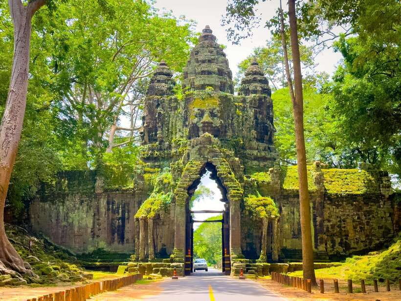 Siem Reap: Angkor Wat, Bayon & Ta Prohm Guided Tour - Why this four-temple route works